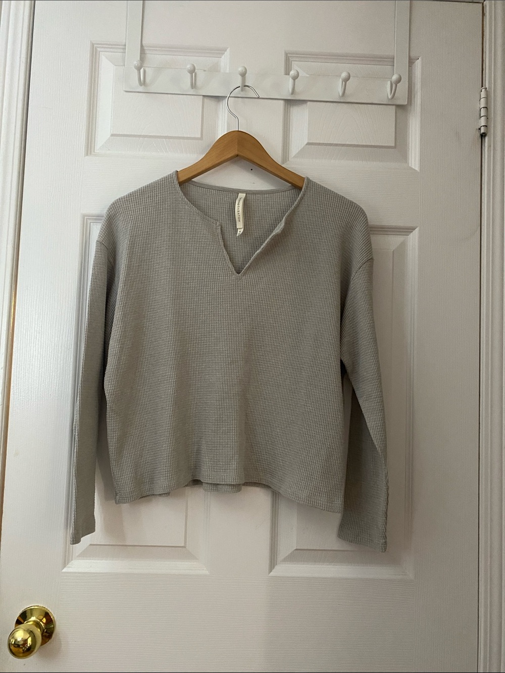 Babaton Light Gray V-Notch Waffle Knit Long Sleeve Top #11